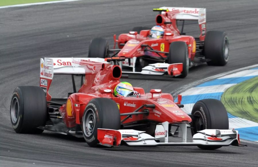 Ferrari Alonso Massa 2010