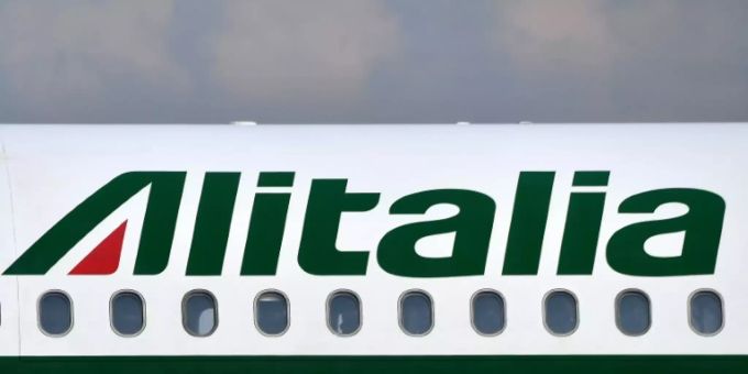 Rom - Italienische Regierung will Fluggesellschaft Alitalia verstaatlichen