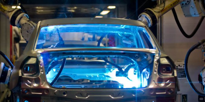 VW-Fabriken wollen geringeren CO₂-Ausstoss in der Autoproduktion bis 2030. (Symbolbild) VW