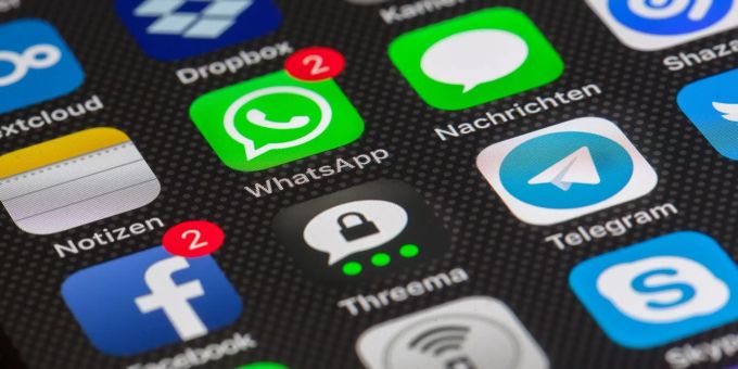 In den sozialen Medien sind Schweizerinnen und Schweizer eher unsicher unterwegs. (Symbolbild) Social Media