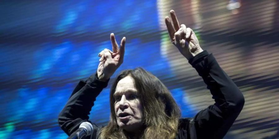 Ozzy Osbourne muss pausieren. Foto: Balazs Mohai/MTI/dpa