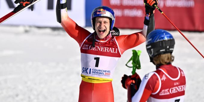Da kann Marco Schwarz nur applaudieren: Marco Odermatt holt nach einem überragenden zweiten Lauf WM-Gold im Riesenslalom. Marco Odermatt