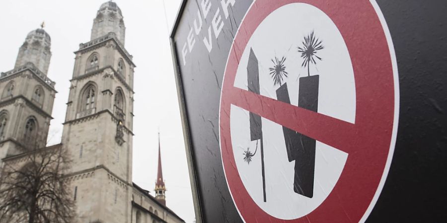 Privates Feuerwerk ist nicht bei allen beliebt - und beschäftigt auch immer wieder die Gerichte. (Archivbild)