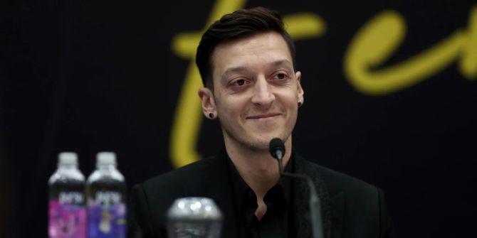 mesut özil