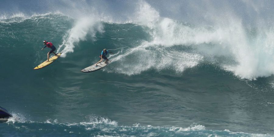 Surf-Touristen könnten nun mit der stehenden Welle au Hawaii Erfahrung sammeln, bevor sie sich auf die gewaltigen Wellen im Pazifik wagen.