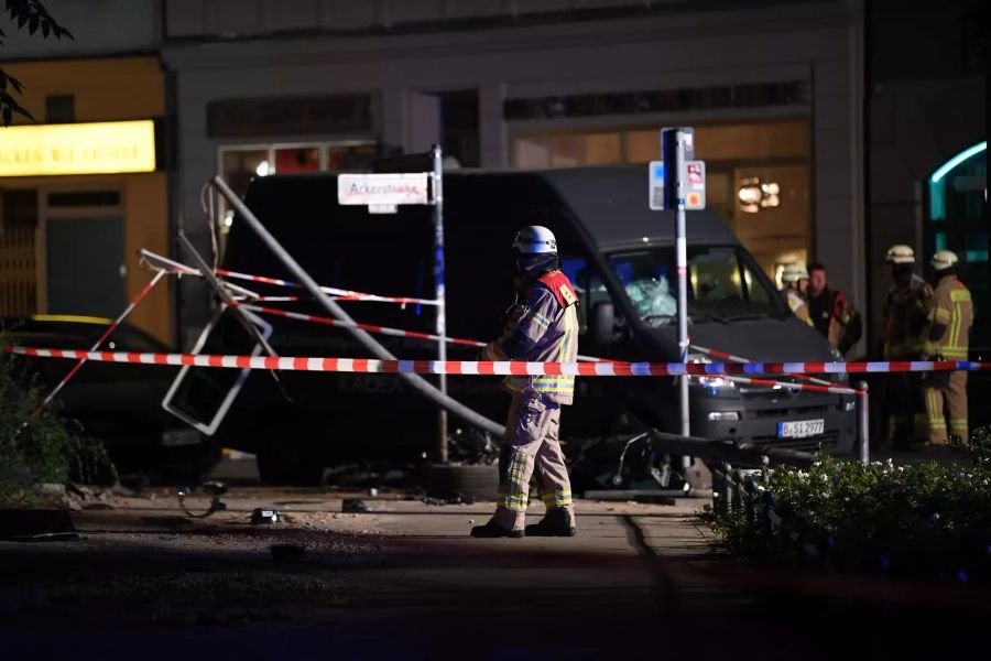 Schwerer Unfall mit vier Toten in Berlin
