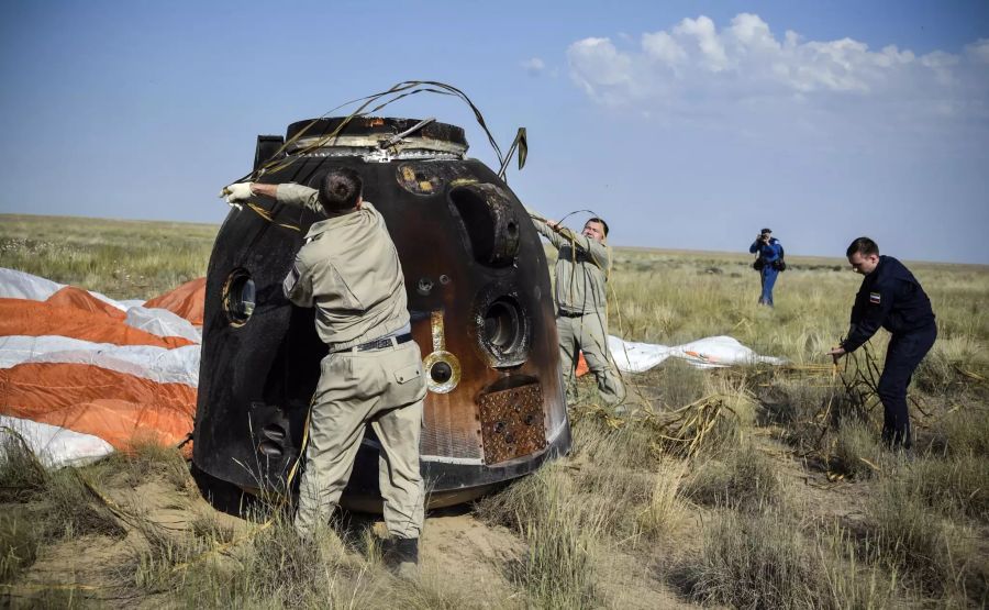 Soyuz MS-11 landing