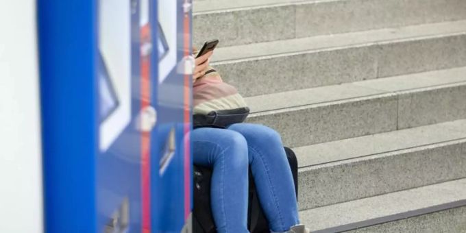 Das Smartphone wird immer mehr zur dominierenden Freizeitaktivität. Foto: Friso Gentsch