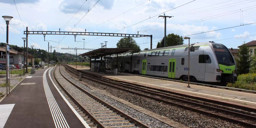 Der Bahnhof in Busswil (BE).