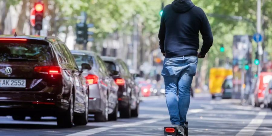 Vor allem jüngere Menschen haben Interesse an E-Scootern
