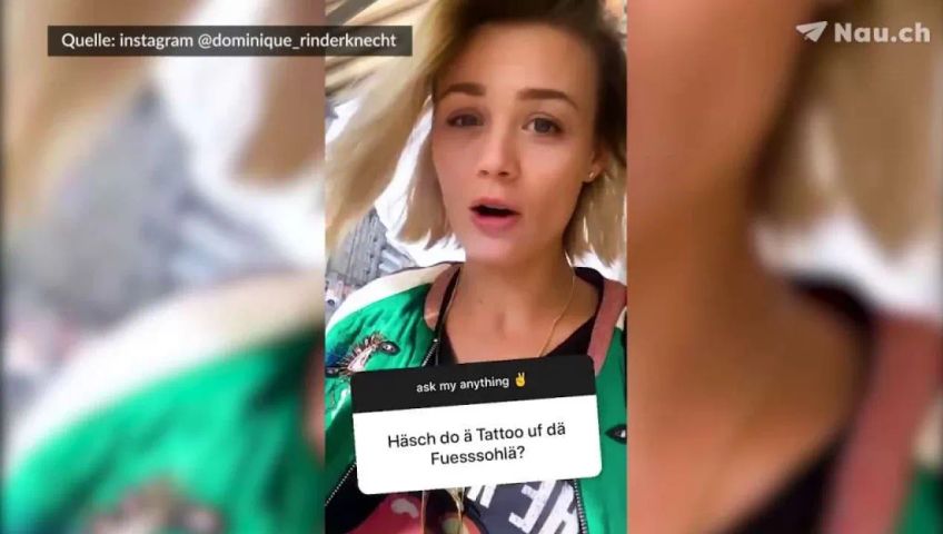 dominique-rinderknecht-hat-ein-tattoo-auf-dem-fuss