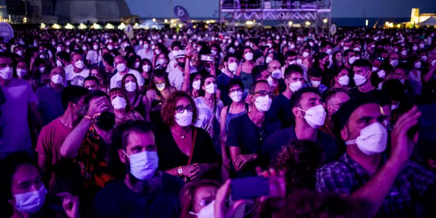 Virus Outbreak Spain