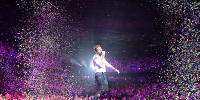 Chris Martin von Coldplay beim ersten Global Citizen Festival in Hamburg 2017. Foto: picture alliance / Daniel Reinhardt/dpa Chris Martin von Coldplay beim ersten Global Citizen Festival in Hamburg 2017. Foto: picture alliance / Daniel Reinhardt/dpa