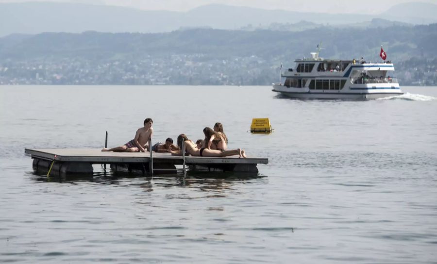 Das Strandbad Tiefenbrunnen ist wegen Hochwasser ganz geschlossen. (Archivbild)