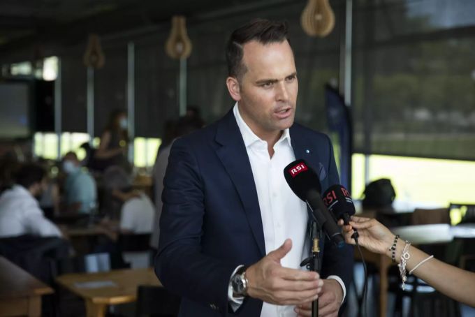 Damian Müller ist FDP-Ständerat für den Kanton Luzern und sitzt im Co-Präsidium des Nein-Komitee zur 99%-Initiative. Damian Müller 99%-Initiative FDP