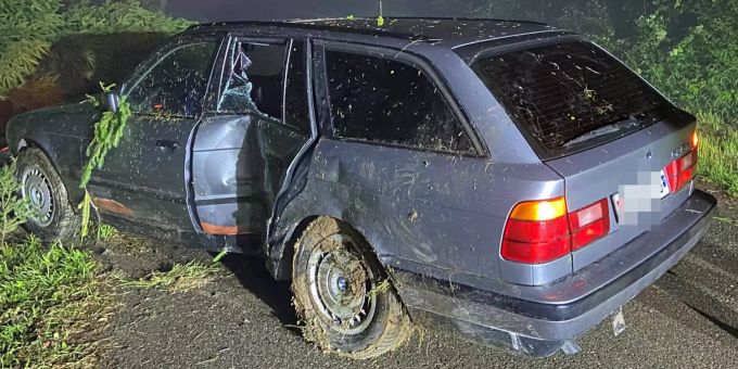 Am älteren BMW entstand Totalschaden. Unfall