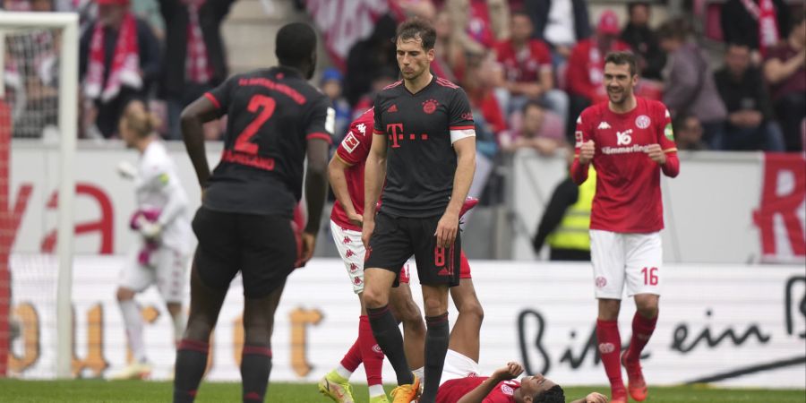 Bayern München patzt im Meister-Rennen der Bundesliga und verliert gegen Mainz.