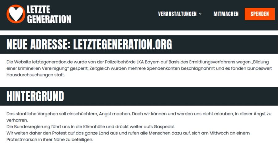 Auch die Website der Letzten Generation wurde beschlagnahmt. Anfangs war durch ein grosser Banner der bayrischen Behörden zu sehen.