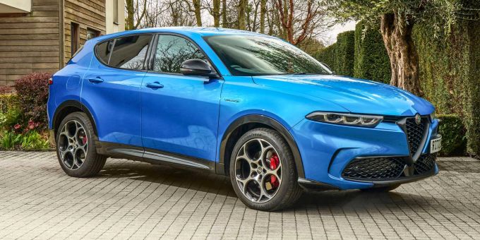 Die Alfa Romeo Tonale Bambini Edition soll zeigen wie attraktiv das kleine italienische SUV für Familien sein kann 2023 Alfa Romeo Tonale