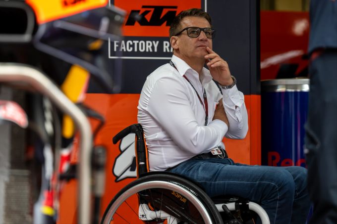 Pit Beirer, Motorsportchef von KTM, bei einem Rennen der MotoGP. MotoGP KTM Pit Beirer