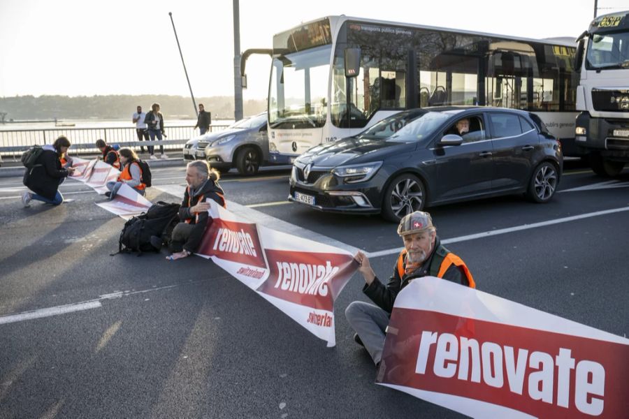 Nur drei Tage zuvor blockierten sie die Mont-Blanc-Brücke in Genf.