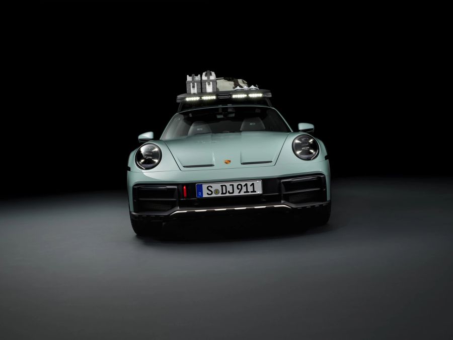 2023 Porsche 911 Dakar