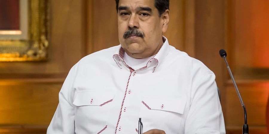 In Venezuela sind beim Absturz eines Militärflugzeugs am Sonntag fünf Soldaten ums Leben gekommen. Präsident Nicolas Maduro ordnete eine Untersuchung des Vorfalls an. (Archivbild)