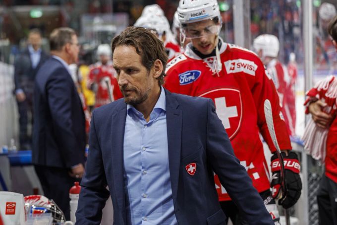 Schweizer Hockey Nati-Coach Patrick Fischer steht nach den erneuten Niederlagen weiterhin unter Druck. (Archivbild) Patrick Fischer Nati-Coach.