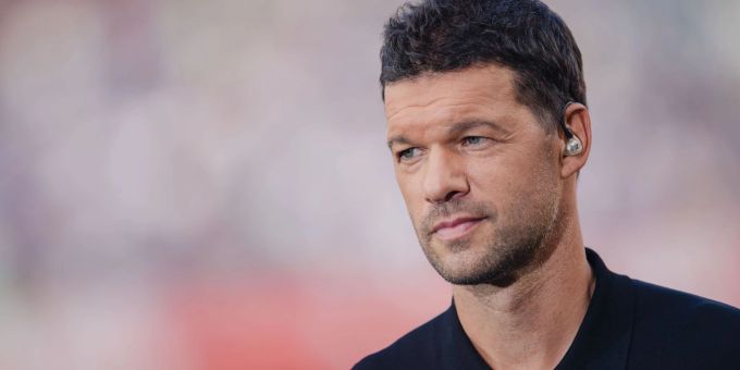 Zeigt sich beeindruckt vom 1. FC Union Berlin: Michael Ballack. Zeigt sich beeindruckt vom 1. FC Union Berlin: Michael Ballack.
