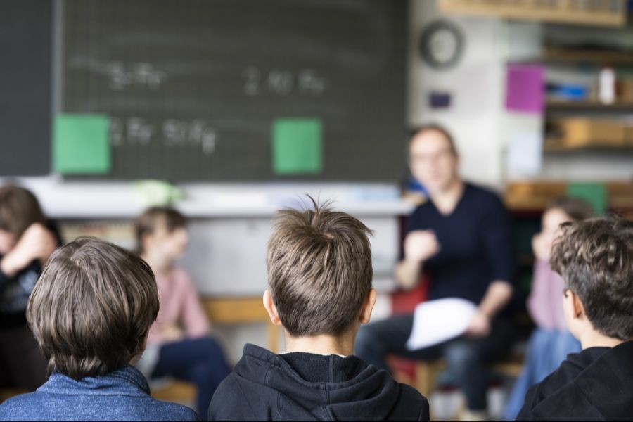 Sie sind mit der integrativen Schule überfordert, da im Quartier viele bildungsschwache und fremdsprachige Familien leben.