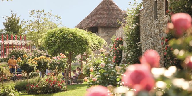 Garten Menschen Gebäude Gemäuer