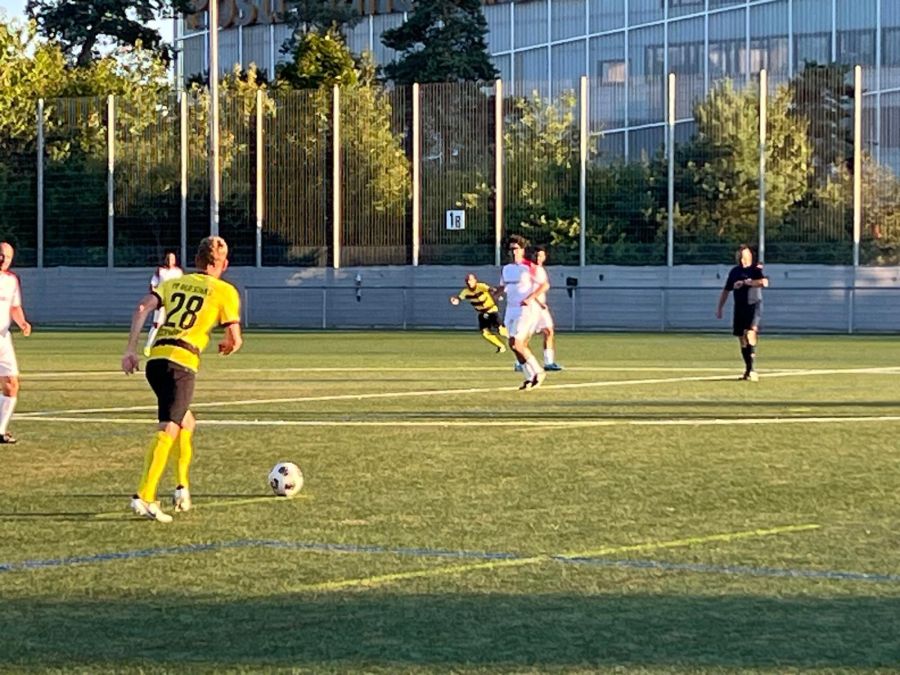 Der 2024 zurückgetretene Fabian Lustenberger gibt sein Debüt bei den Old Stars von YB.