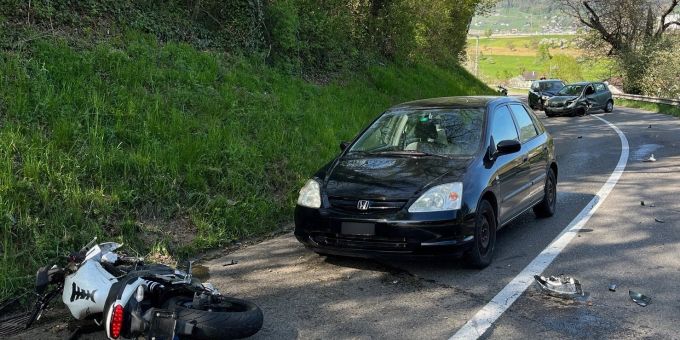 Oberbussnang TG: Verletzte bei Frontalkollision. Oberbussnang TG