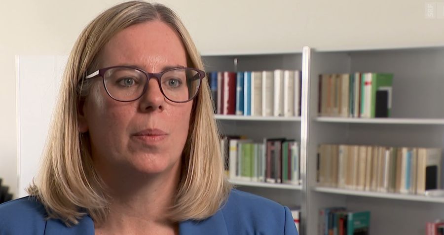 «Es gibt aber auch Jugendliche, die etwa mit Imitationswaffen unterwegs sind oder Gewaltdelikte wie Raubüberfälle verüben», betont Jugendanwältin Monika Zimmerli.
