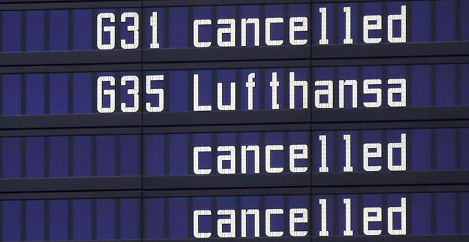 Auch Streiks gehören zu den Herausforderungen der Lufthansa. (Symbolbild) Lufthansa Fluganzeige