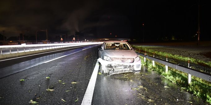 Ein Selbstunfall in Trmmis fordert eine verletzte Person. Selbstunfall in Trmmis