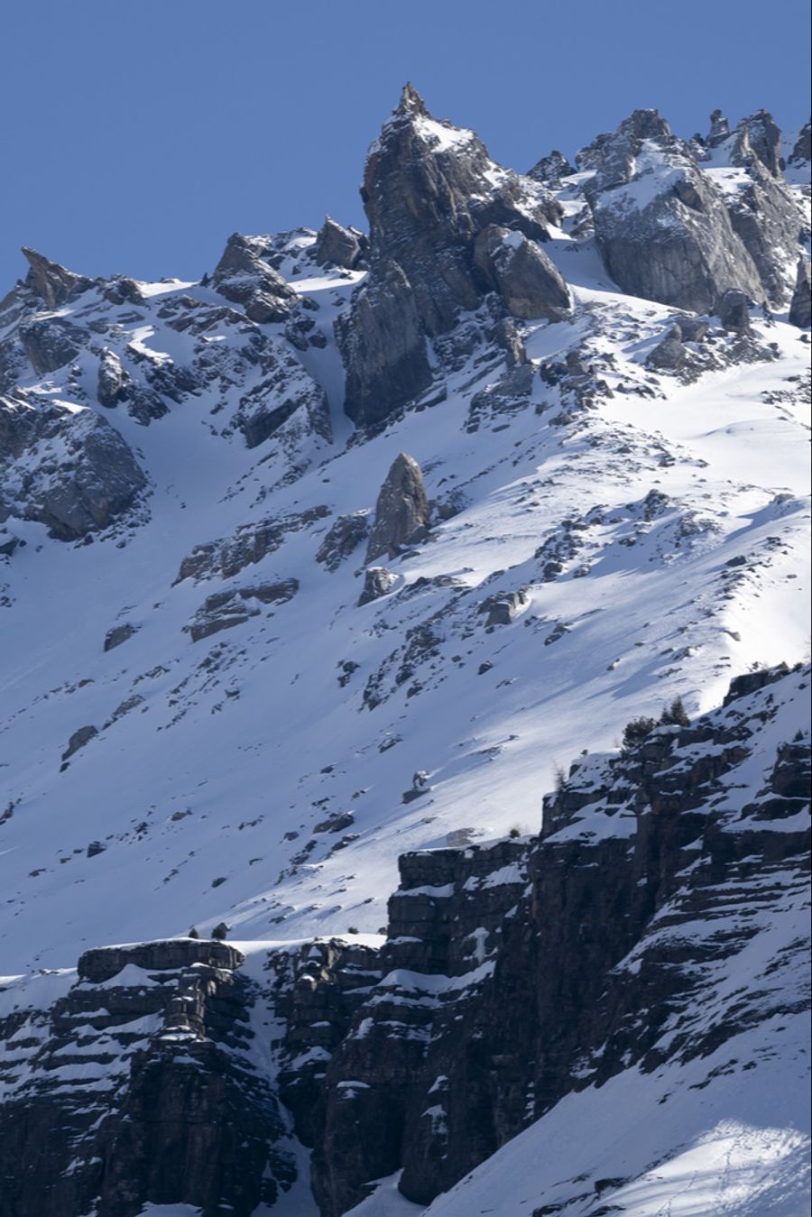 Sorgt der «Spitze Stei» oberhalb von Kandersteg für ein ähnliches Szenario wie in Blatten?