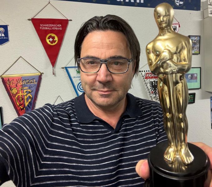 Mischi Wettstein verleiht David Degen den Oscar. Fussball-Talk
