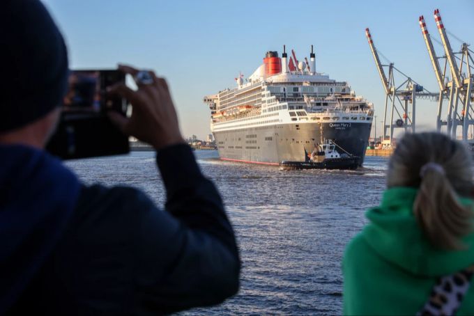 Queen Mary 2