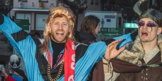 Aarauer in Mainz - Nati-Star Widmer grölt an Fasnacht mit Vokuhila