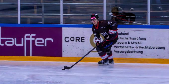 Der EHC Thun bestritt am Samstag das letzte Heimspiel vor den Playoffs. EHC Thun Minder