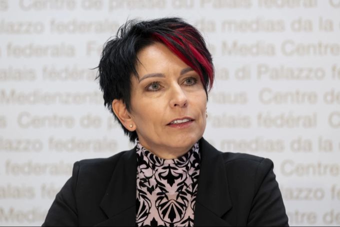 SVP-Nationalrätin Sandra Sollberger wünscht sich mehr Schweiz in den Sendungen von SRF. SRF
