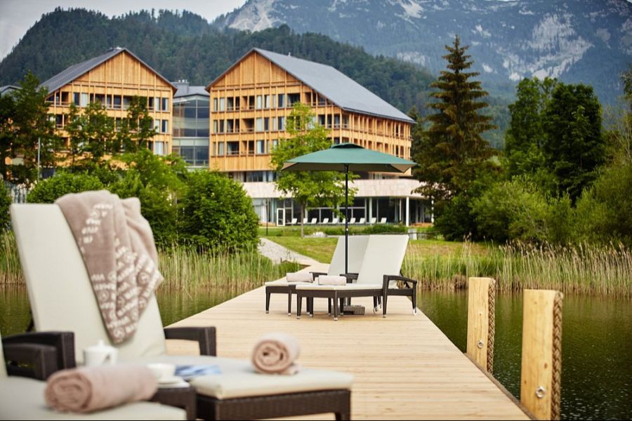 Direkt am Wasser, mit Alpenkulisse. Das Resort in Altaussee zählt zu den exklusiveren Adressen Österreichs.