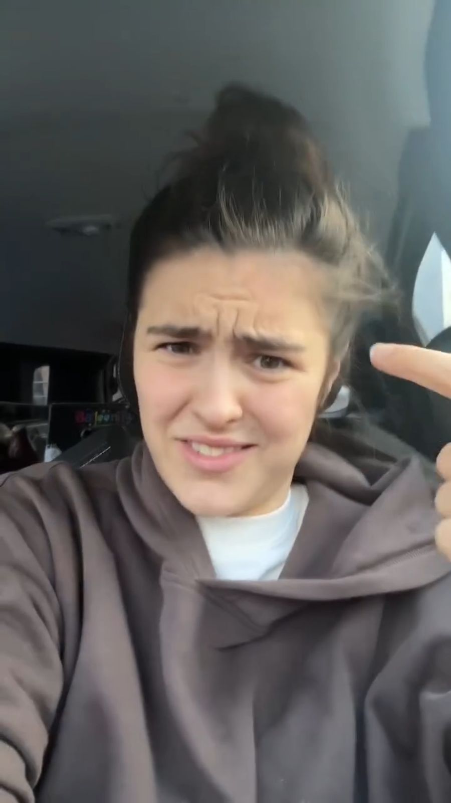 Comedienne Julia Steiner vergass beim 175-Franken-Einkauf im Coop, ein Gipfeli einzutippen.