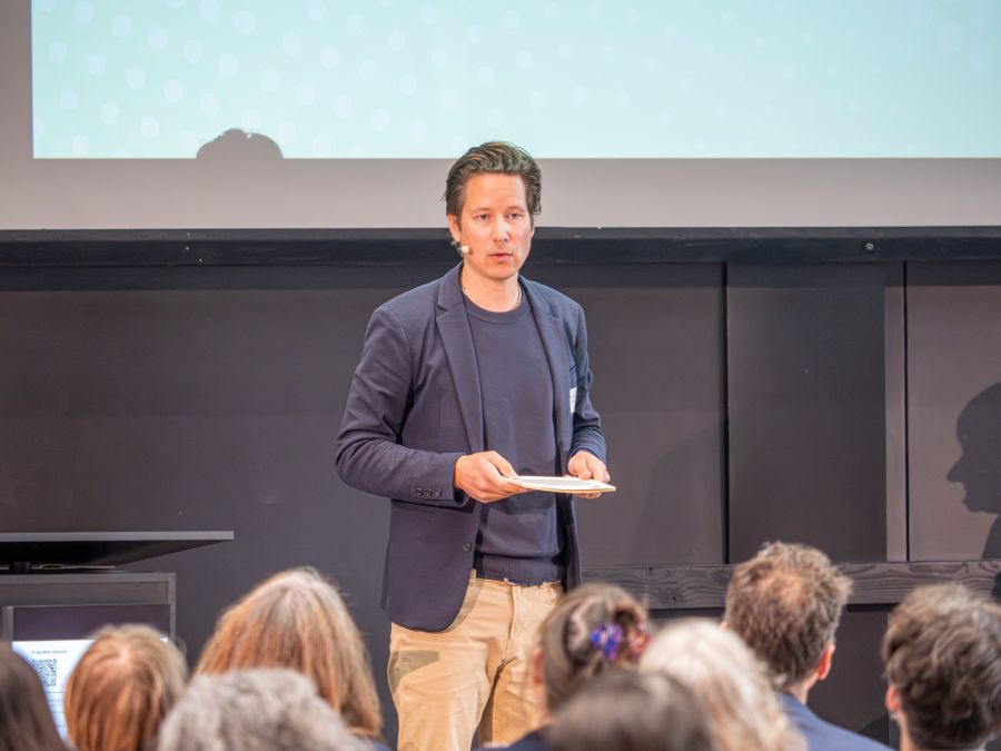 Moderator François Gerber (Circular Economy Switzerland)