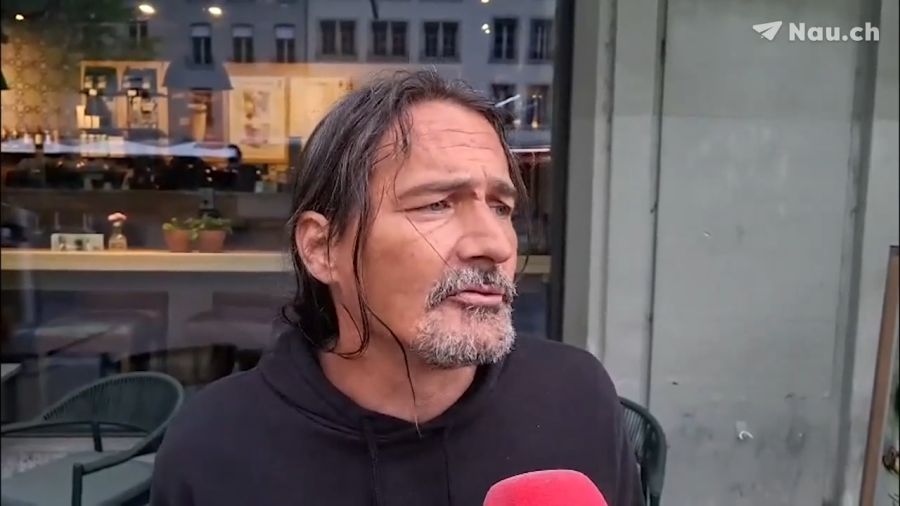 Corona-Skeptiker Dominik findet: Entweder ist man ehrlich oder nicht.