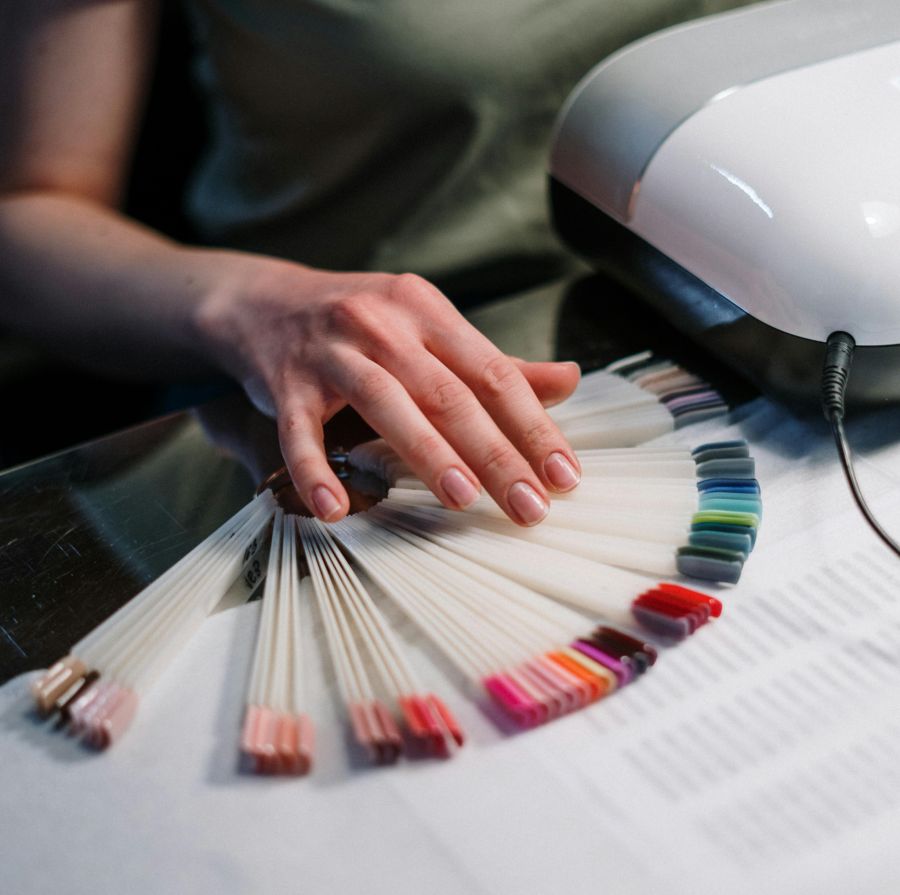 Denn: Alle betroffenen Farben wegzuschmeissen und zu ersetzen, kostet Geld.