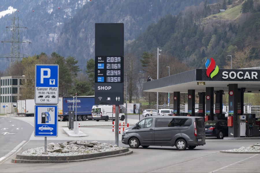 Das hat weltweit die Ölpreise in die Höhe getrieben.