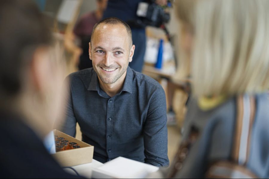 Auch Staatsrat-Präsident Mathias Reynard durfte seinen Koffer packen. (Archivbild)