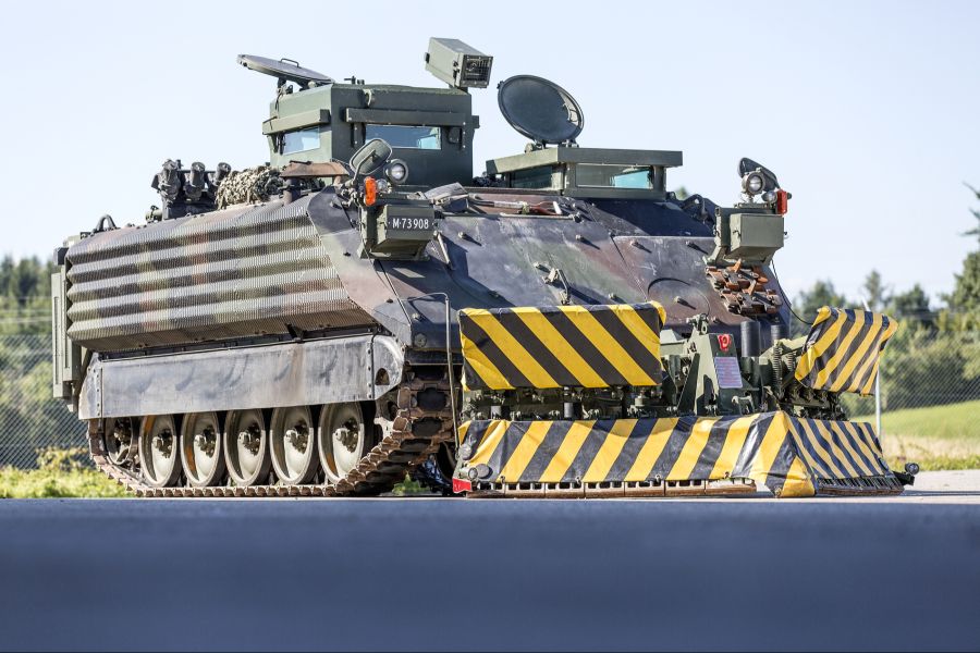 Ein Insider sieht den fehlerhaften Unterhalt für neue M113-Ausfälle mitverantwortlich.